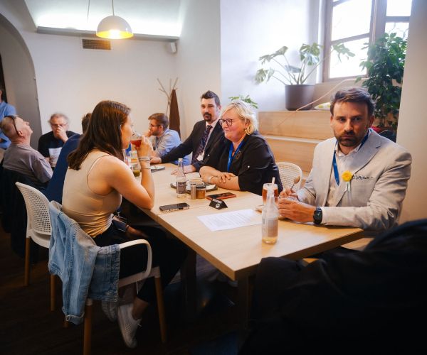Vojtech Kmenta Web 151